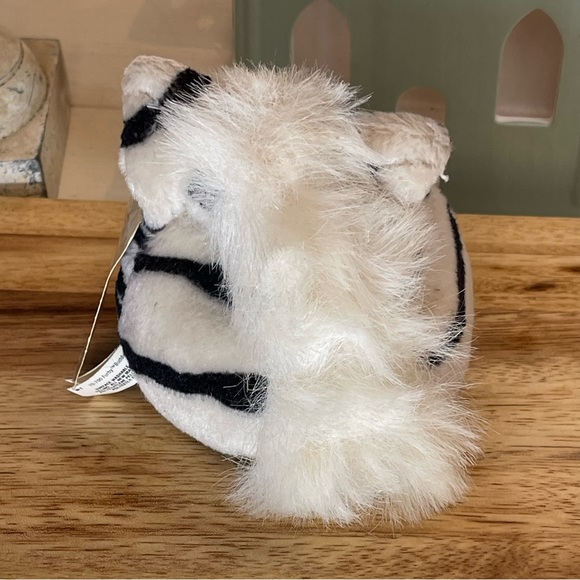 Furby Buddies Hug More - Picture 8 of 9